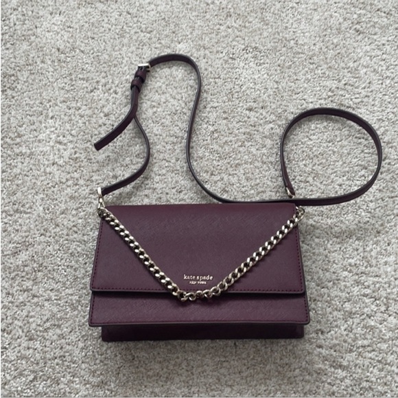 Kate Spade Maroon Crossbody Bag with Gold Chain Strap. - Picture 7 of 9